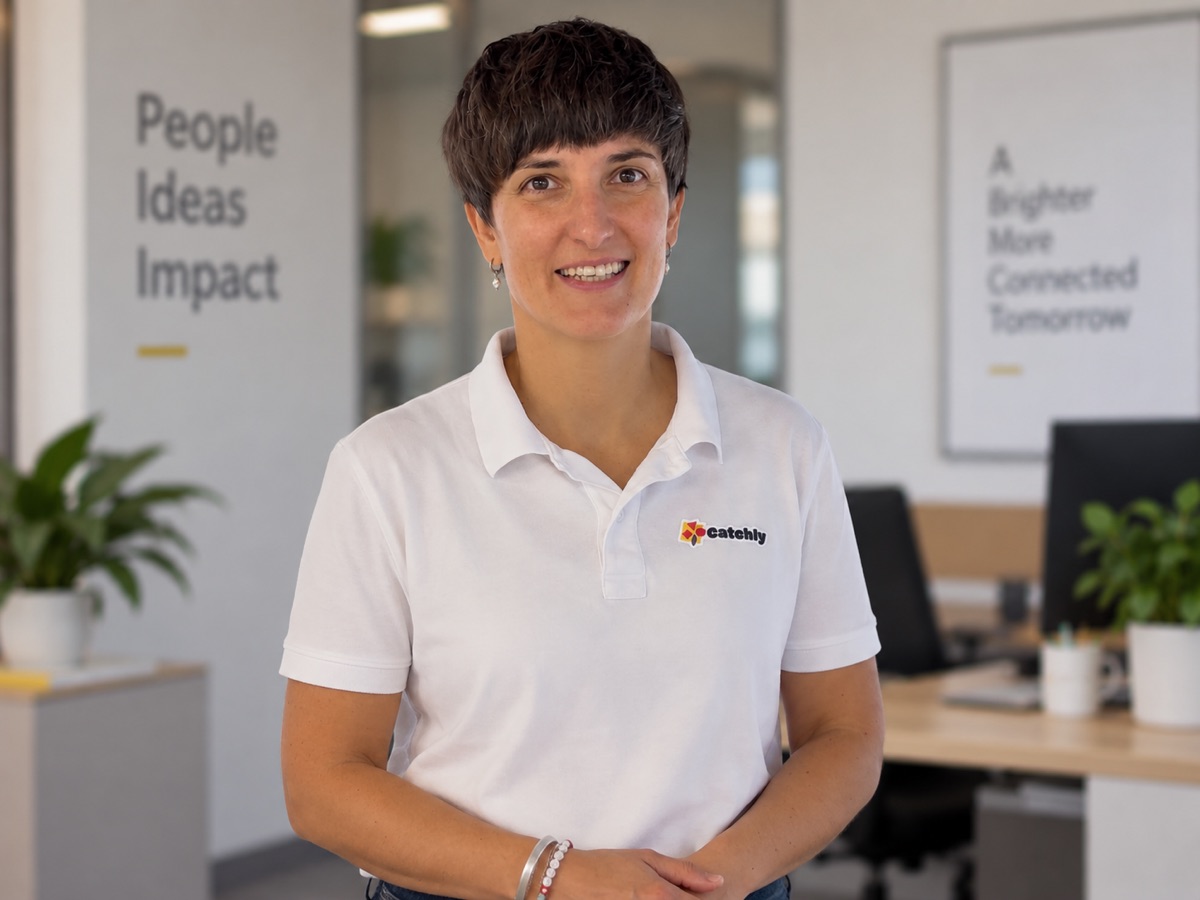 Evelyn Wietlisbach, Gründerin von Catchly, im Büro